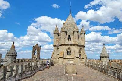 portugal-evora-attractions-things-to-do-se-cathedral-roof-and-view.jpg